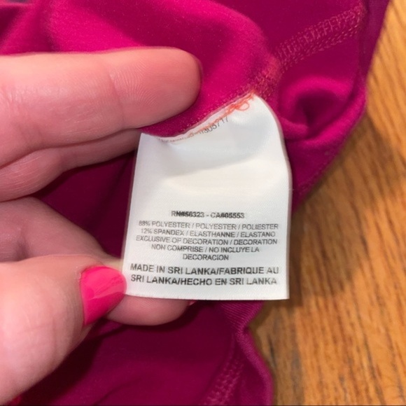 Nike pro fitted top - Picture 5 of 9